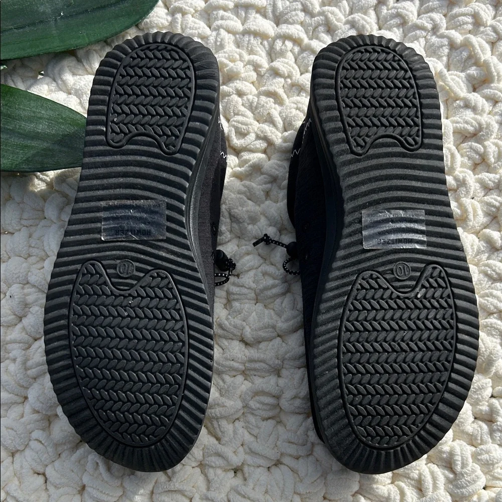 Howitzer Men's Black Slip-On Shoes - Picture 10 of 10